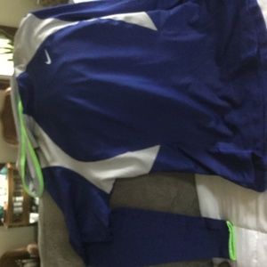 Woman’s Nike pullover